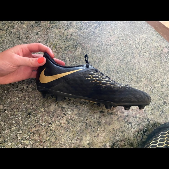 Nike Soccer Cleats! - Picture 2 of 3